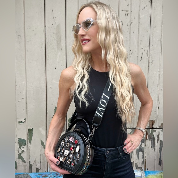 High Heels on the High Road Handbags - 💄🩰🎀 Black Quilted Ballerina Beefeater Top Handle Love Guitar Strap Bag Purse